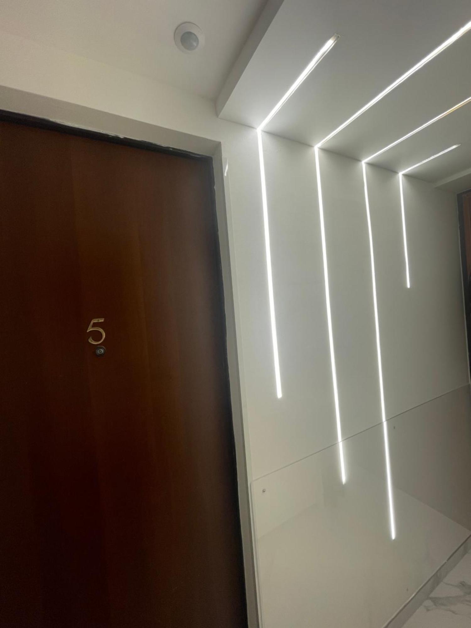 Luxury 5 Al Duomo Di Parma Apartment Bagian luar foto