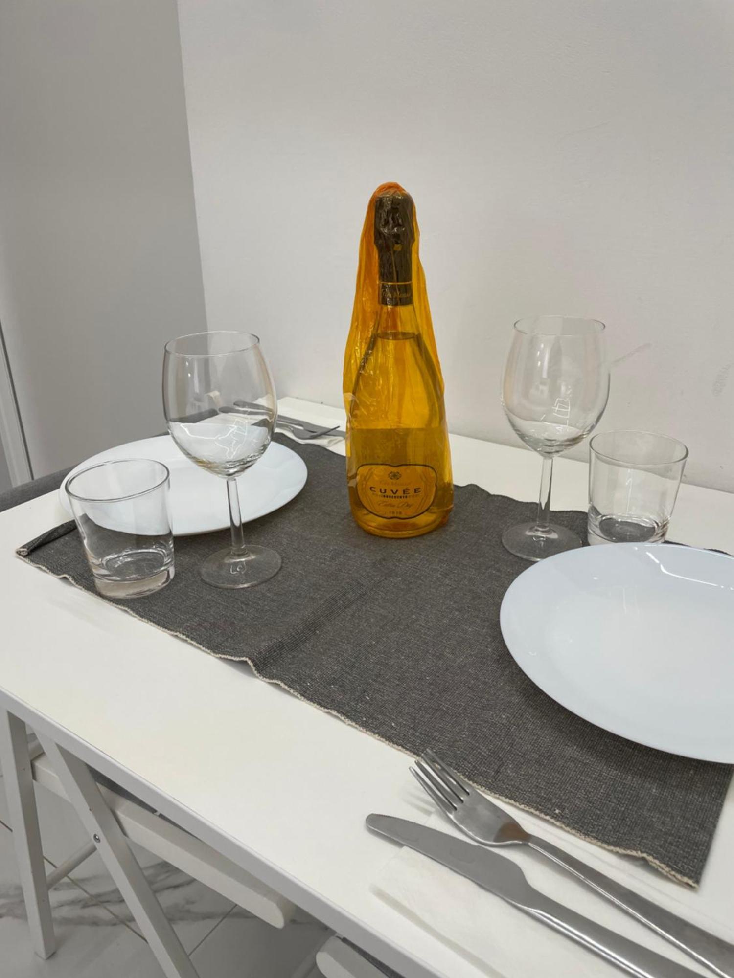 Luxury 5 Al Duomo Di Parma Apartment Bagian luar foto