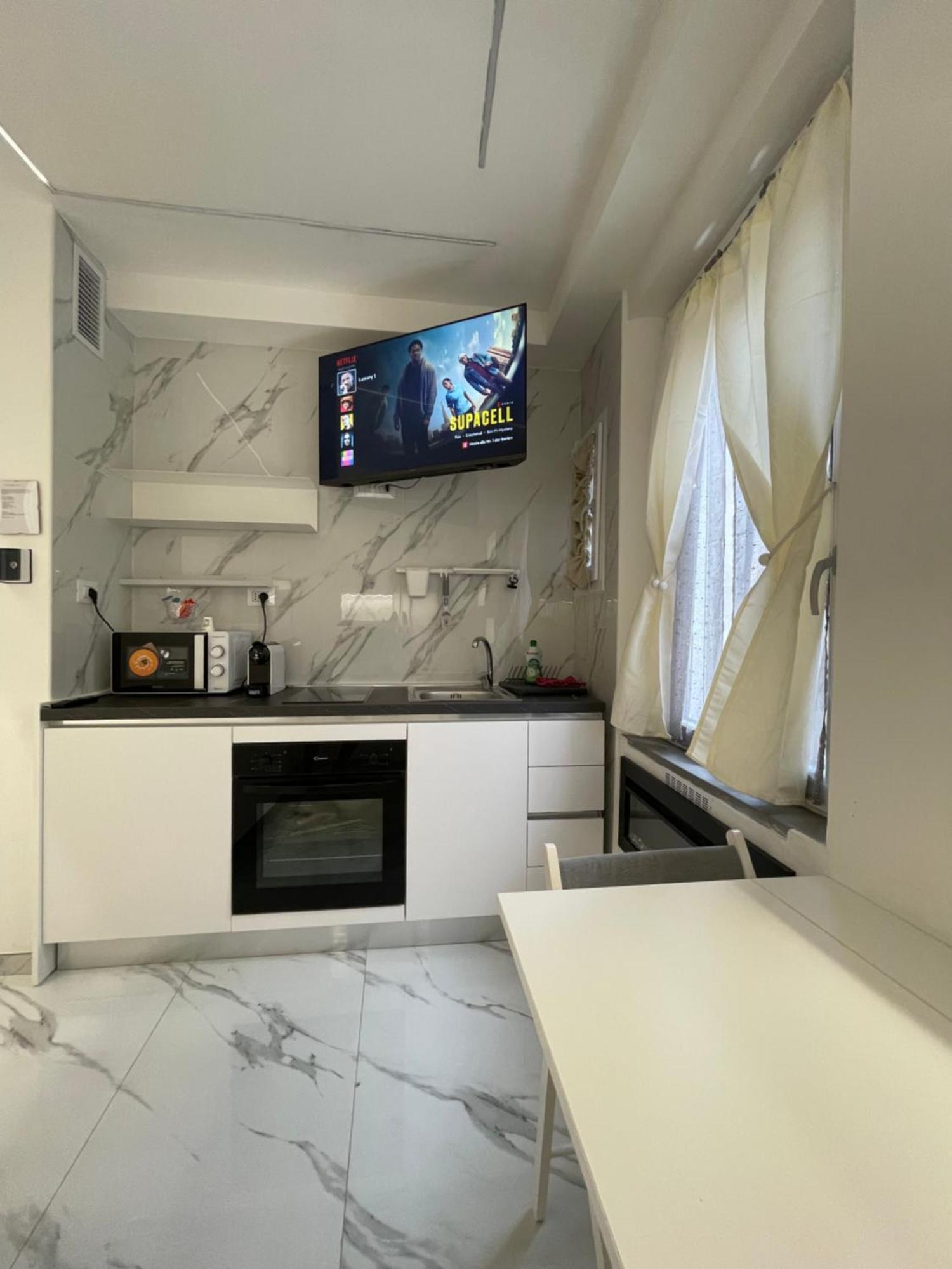 Luxury 5 Al Duomo Di Parma Apartment Bagian luar foto